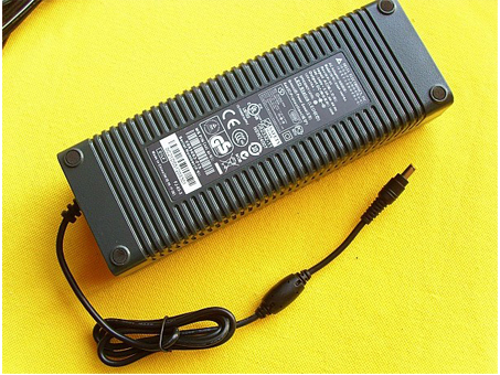 Batterie pour 100-240V 50-60Hz(for worldwide use) 12V 15A, 180W EADP-180FBA